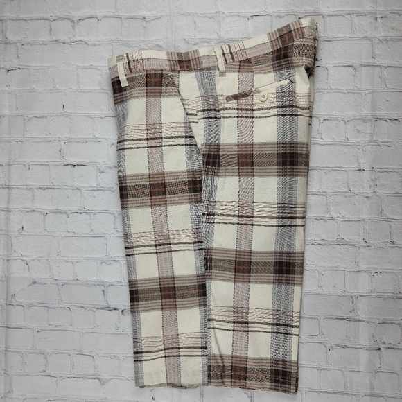 BUZZ 83 Men's‎ Plaid Bermuda Shorts - Picture 5 of 9